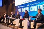 During the “CEO Roundtable on the Business of Banking” session, Bank of America’s Brian Moynihan responds to a question from moderator Kausik Rajgopal of McKinsey & Co (far left). Also pictured (from left to right) are René F. Jones from M&T Bank; Kelly King, BB&T Corp.; and Nandita Bakhshi, Bank of the West and BNP Paribas USA.